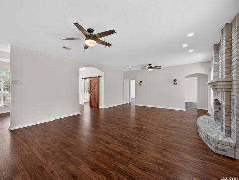 21023 Cedar Branch Garden Ridge TX 78266