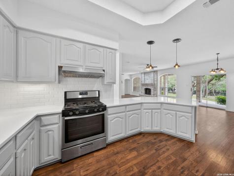 21023 Cedar Branch Garden Ridge TX 78266