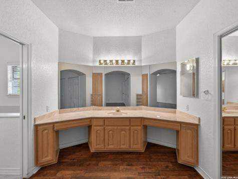 21023 Cedar Branch Garden Ridge TX 78266