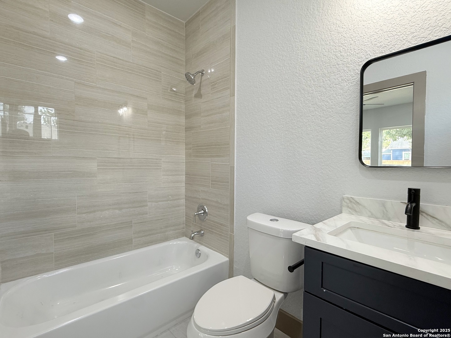 1048 Gibbs San Antonio TX 78202