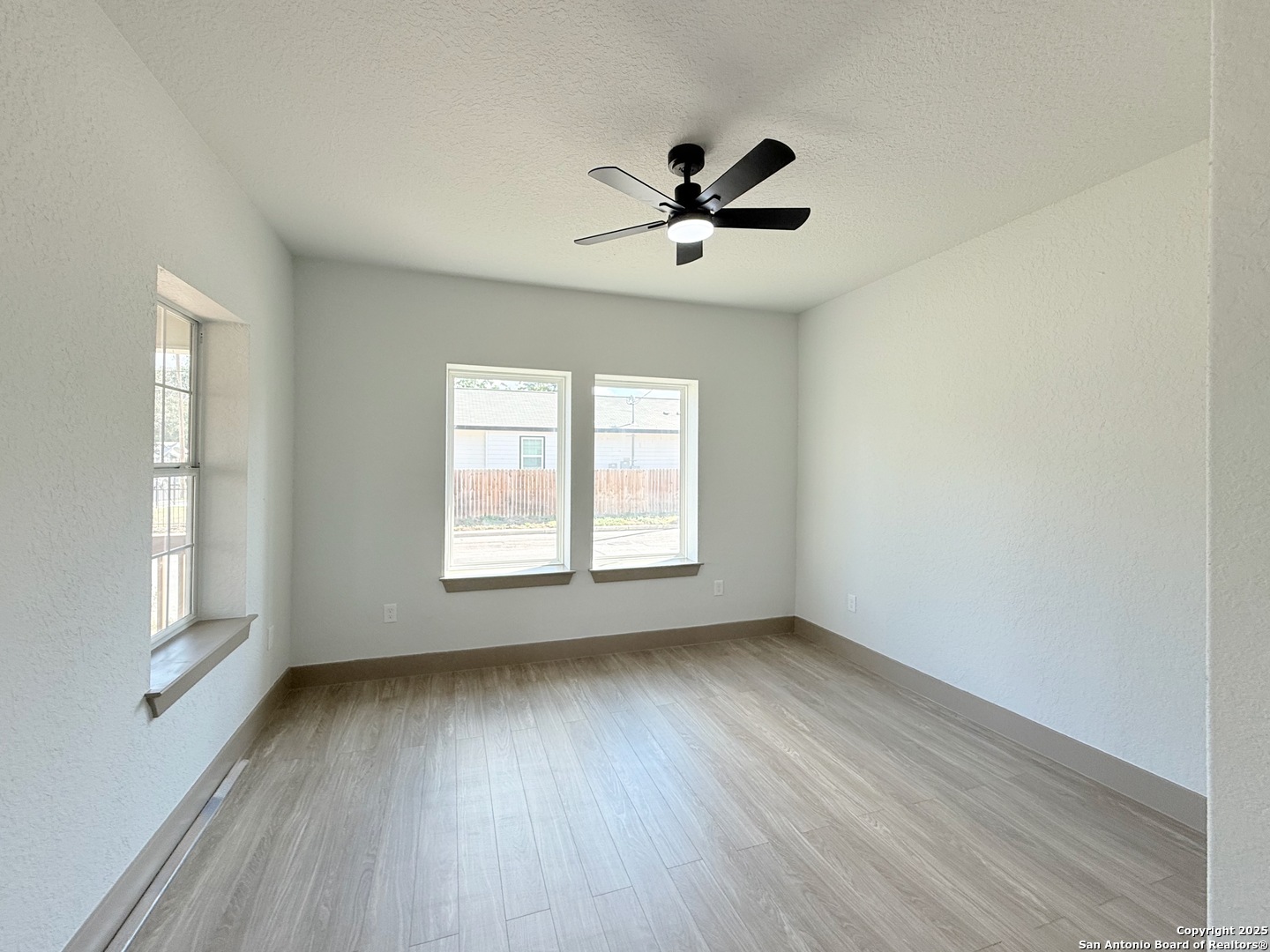 1048 Gibbs San Antonio TX 78202