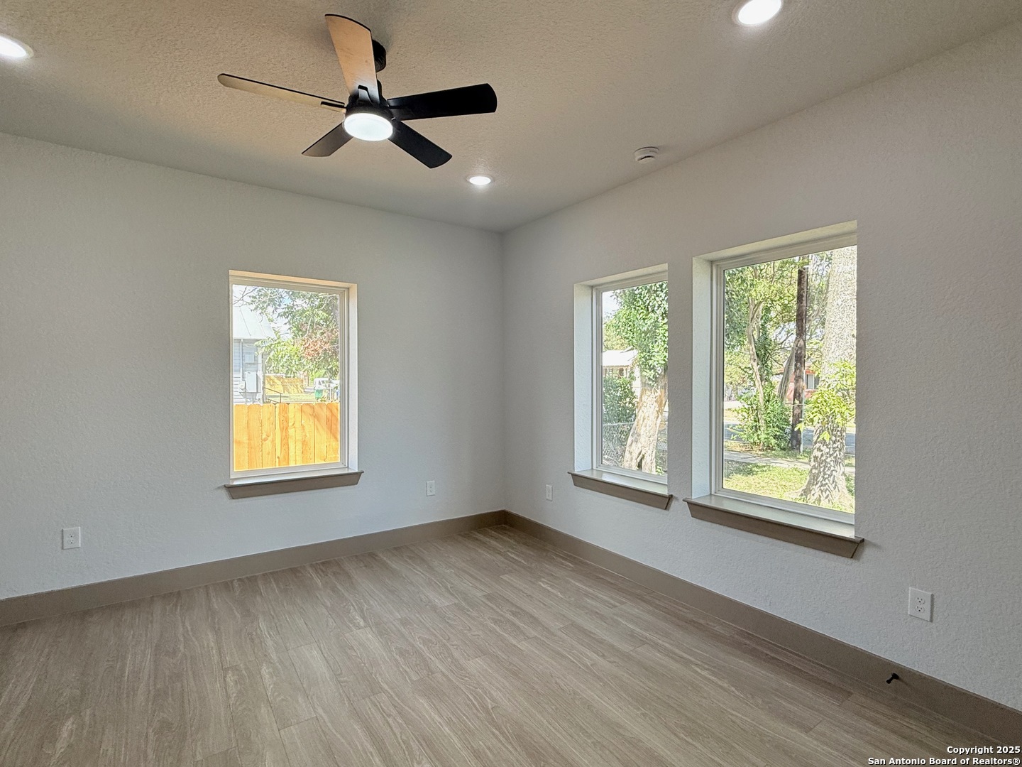 1048 Gibbs San Antonio TX 78202