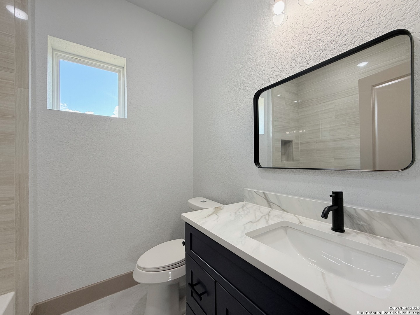 1048 Gibbs San Antonio TX 78202