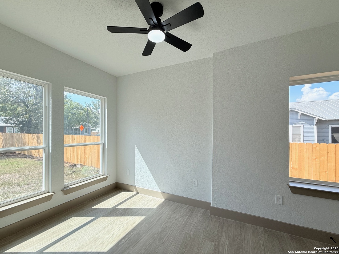 1048 Gibbs San Antonio TX 78202