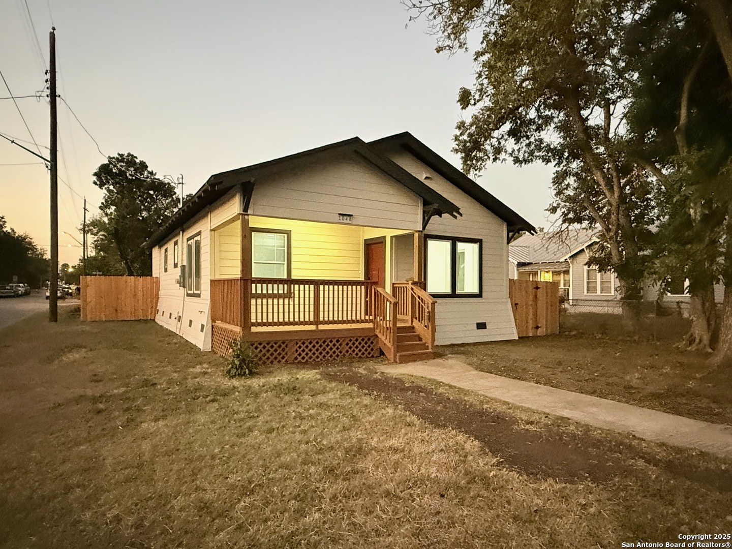 1048 Gibbs San Antonio TX 78202