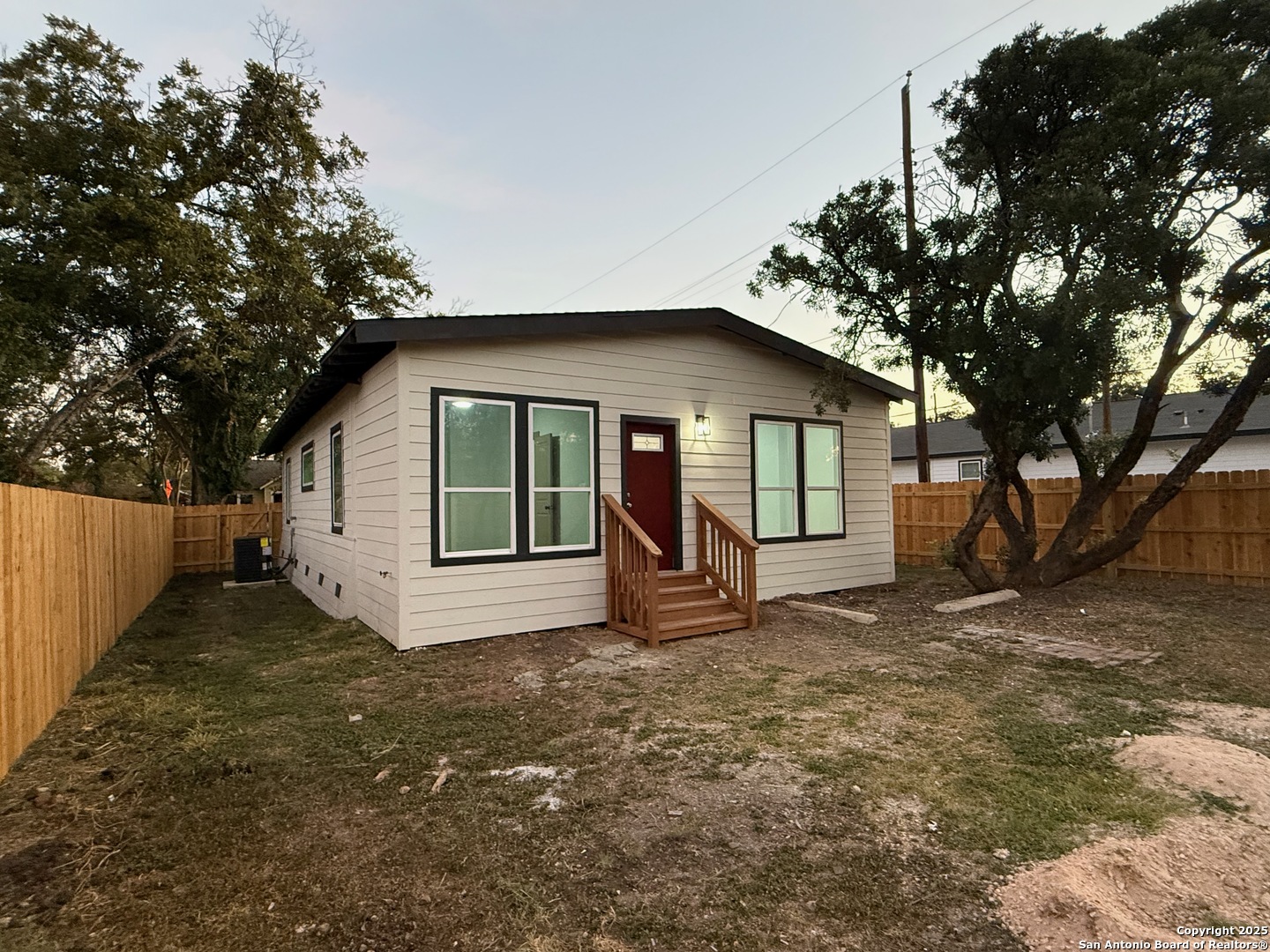 1048 Gibbs San Antonio TX 78202