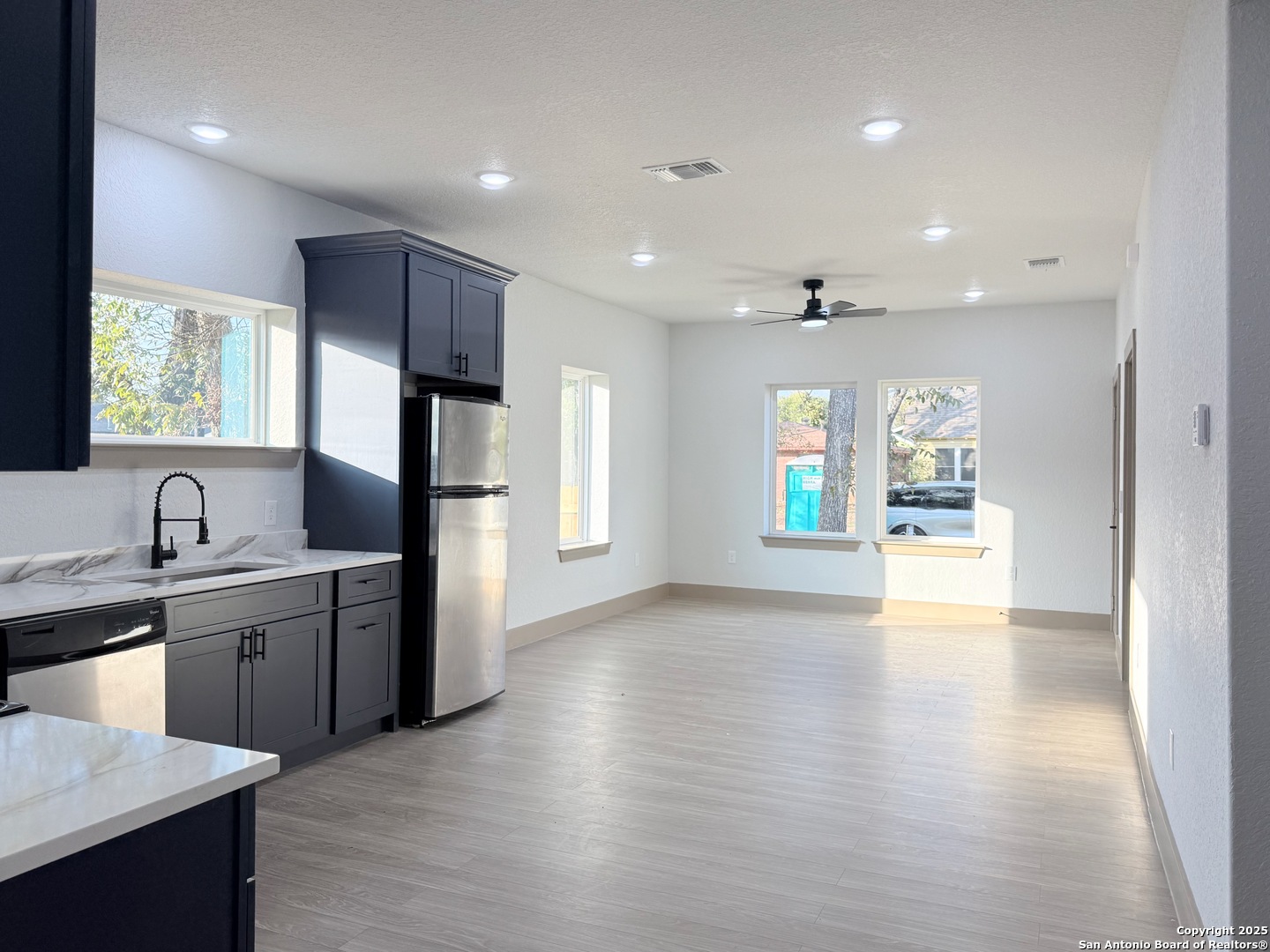 1048 Gibbs San Antonio TX 78202