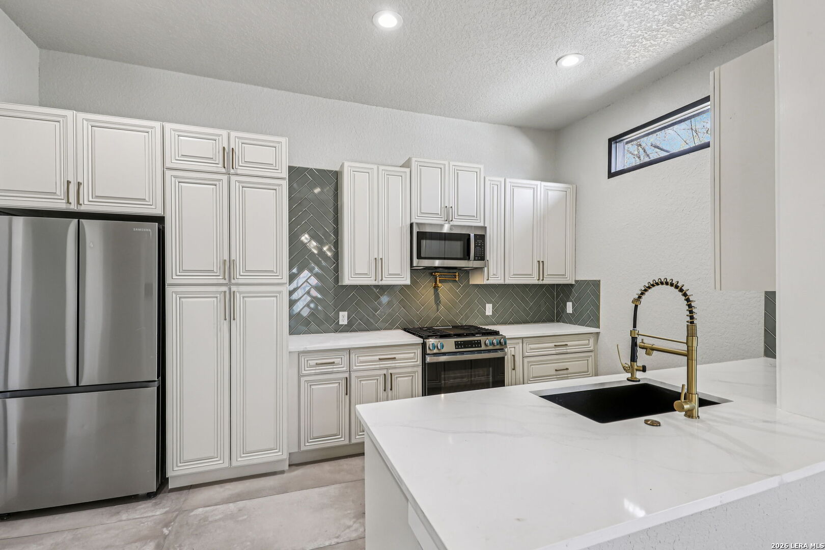 826 Dawson San Antonio TX 78202