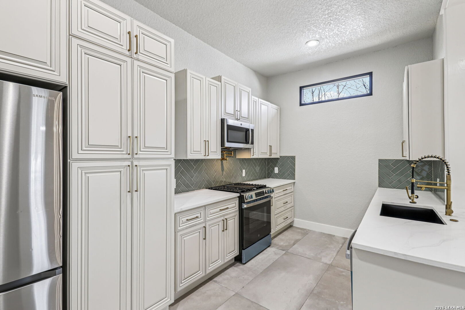 826 Dawson San Antonio TX 78202