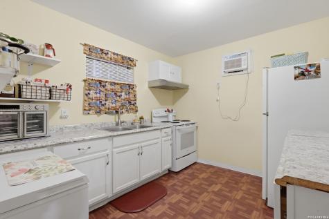 396 County Road 1100 Pearsall TX 78061
