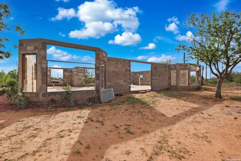 396 County Road 1100 Pearsall TX 78061
