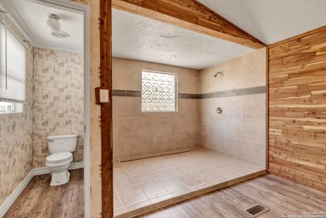 16445 Old Corpus Christi Highway Elmendorf TX 78112