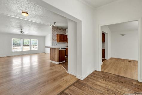 16445 Old Corpus Christi Highway Elmendorf TX 78112
