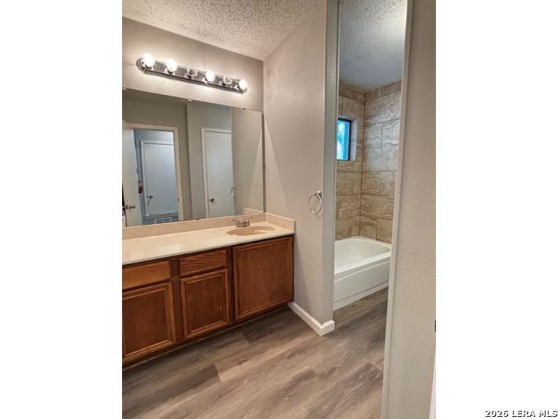 4903 Wren Lake San Antonio TX 78244