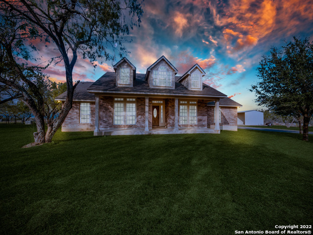 1501 Olive Street Jourdanton TX 78026