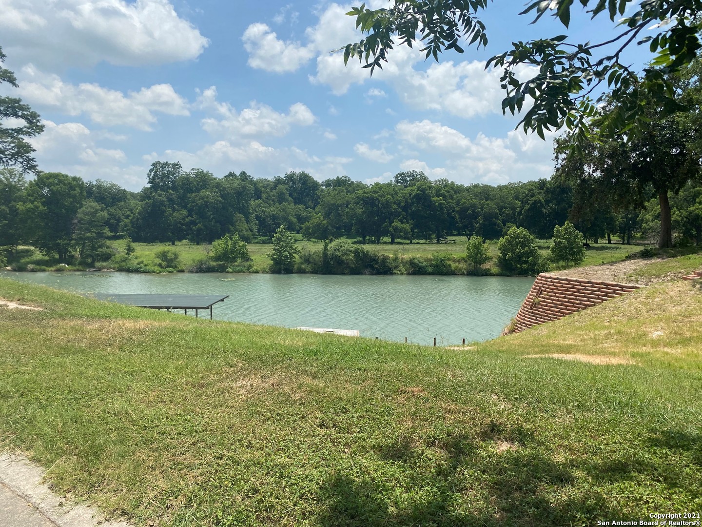 585 & 591 Vista Del Rio New Braunfels TX 78130