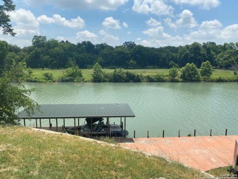 585 & 591 Vista Del Rio New Braunfels TX 78130