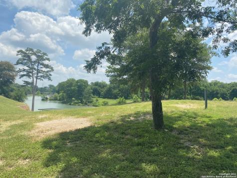 585 & 591 Vista Del Rio New Braunfels TX 78130