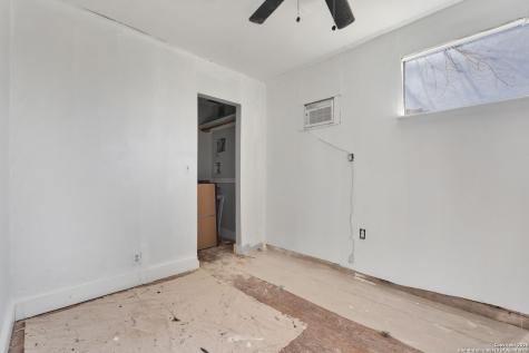 8118 Whistler San Antonio TX 78239