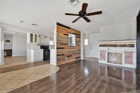 8118 Whistler San Antonio TX 78239
