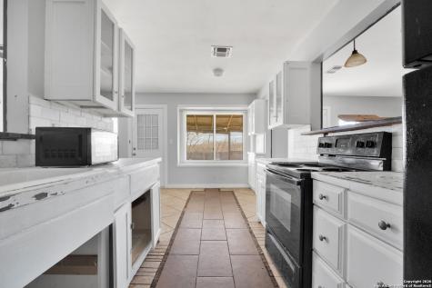 8118 Whistler San Antonio TX 78239