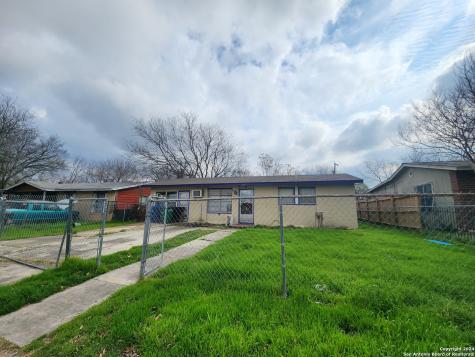 438 Park Plaza San Antonio TX 78237