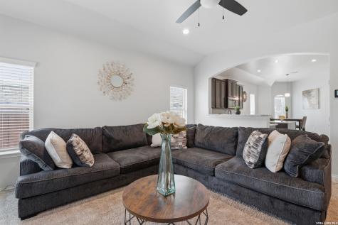 106 Katy Post San Antonio TX 78220