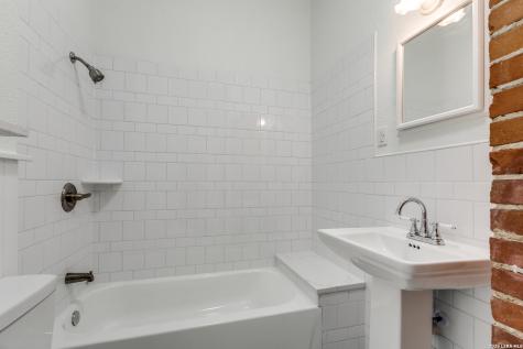 204 Queen Anne San Antonio TX 78209