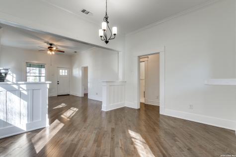 204 Queen Anne San Antonio TX 78209