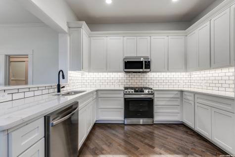 204 Queen Anne San Antonio TX 78209