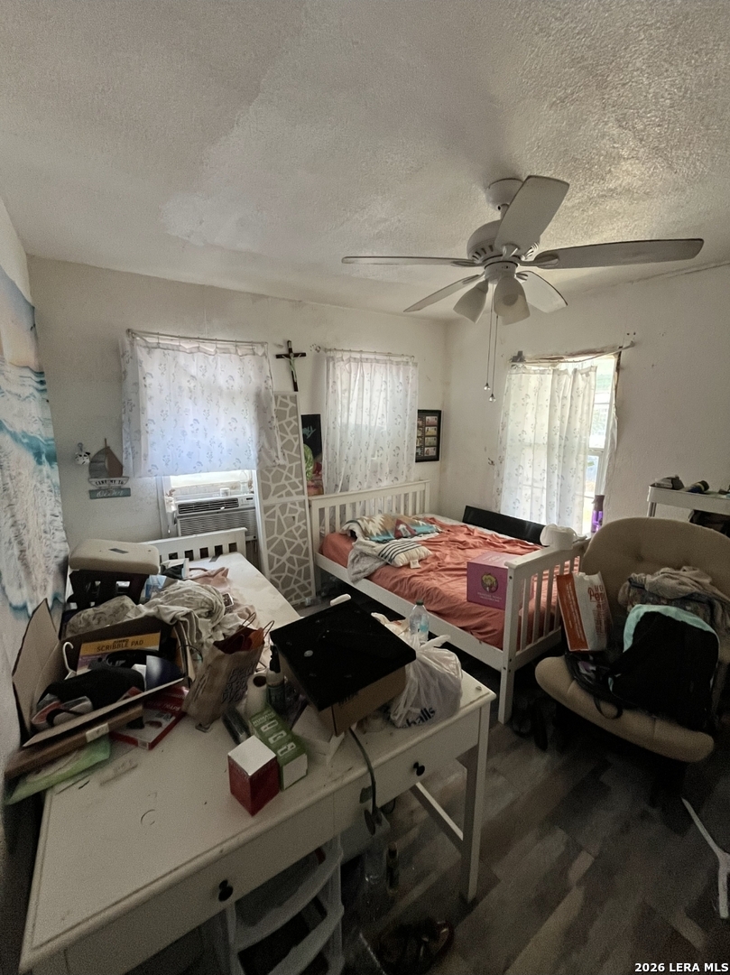 927 Bailey Avenue San Antonio TX 78210
