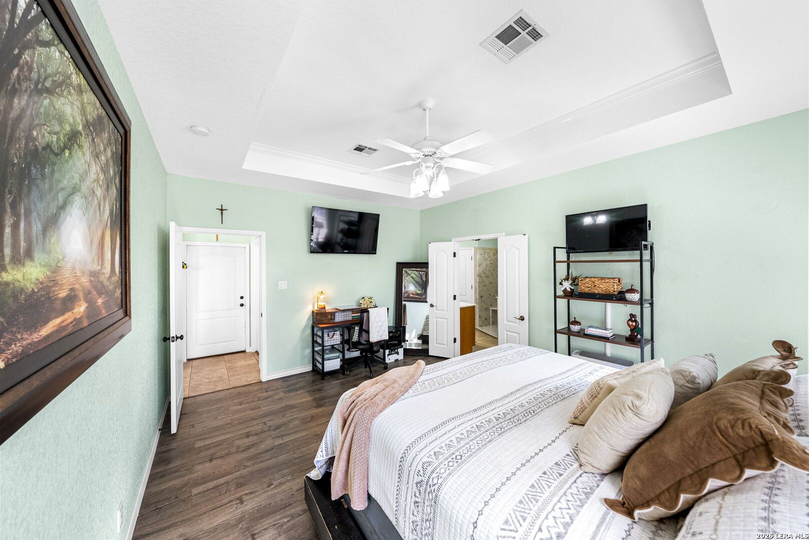 700 Lake Valley Drive La Vernia TX 78121