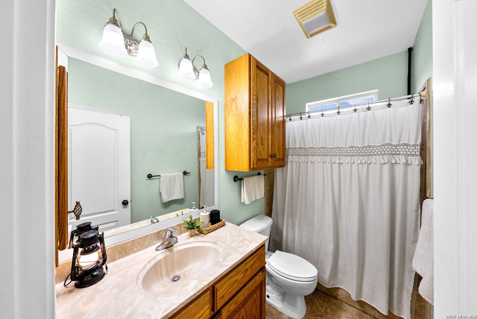 700 Lake Valley Drive La Vernia TX 78121