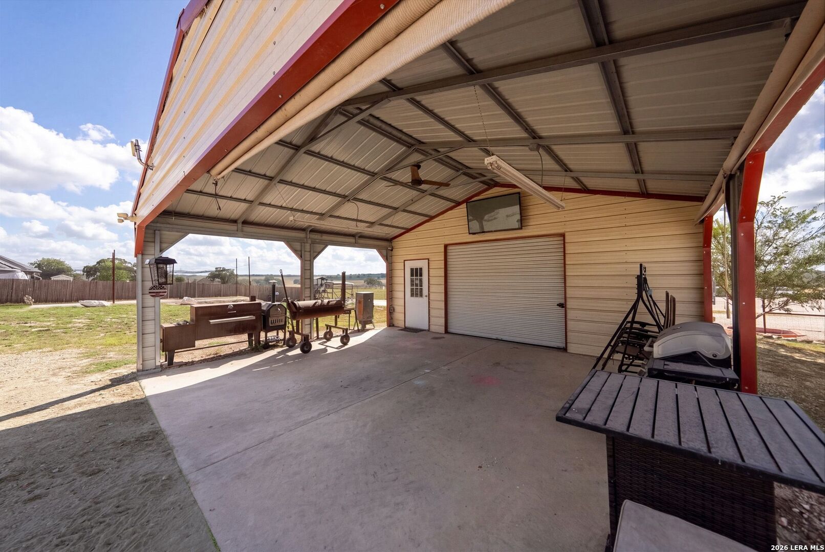 700 Lake Valley Drive La Vernia TX 78121