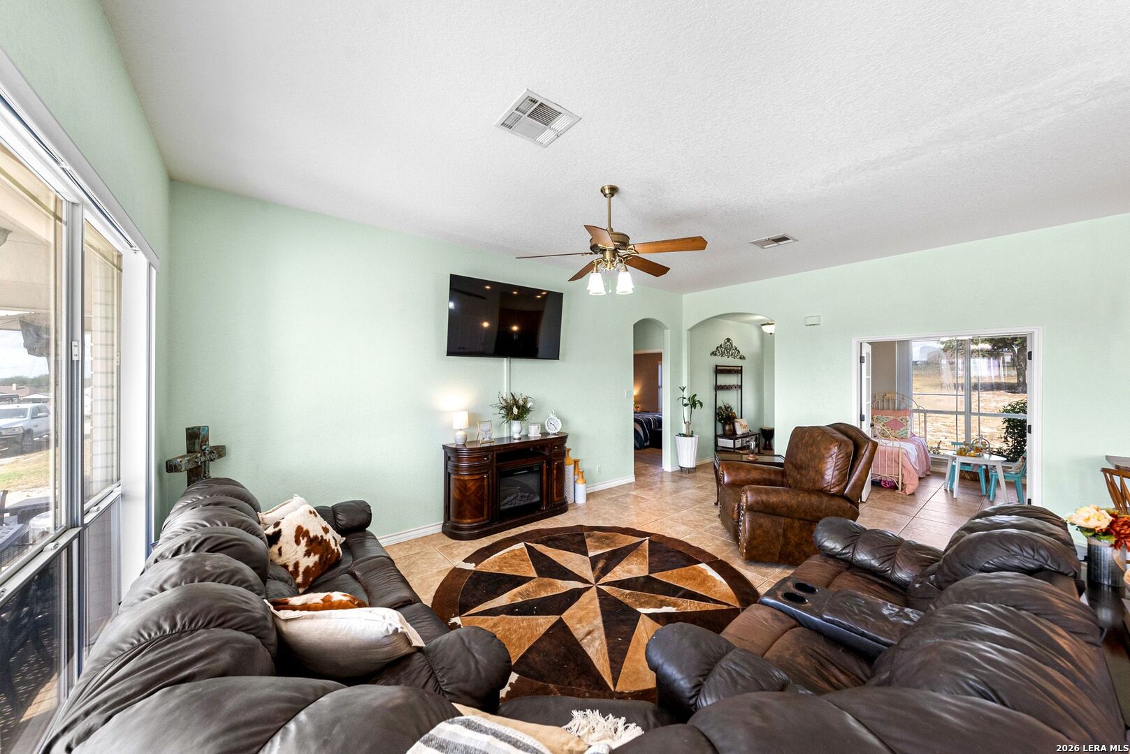 700 Lake Valley Drive La Vernia TX 78121
