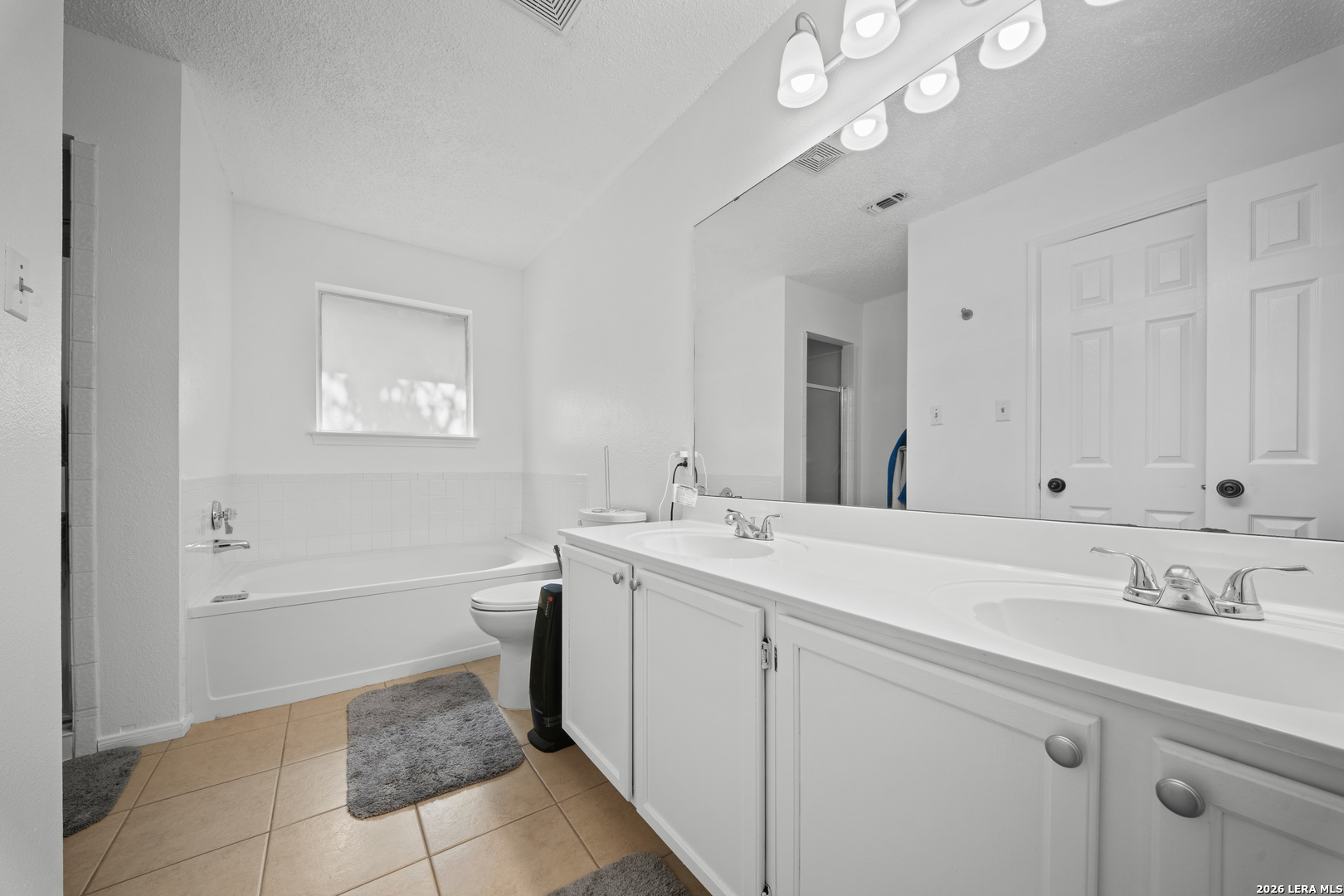 9022 Sarasota Woods San Antonio TX 78250