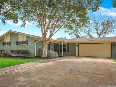 618 Colwyn Pass San Antonio TX 78216