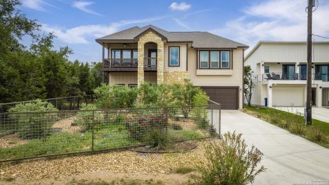 618 Wagon Wheel Canyon Lake TX 78133