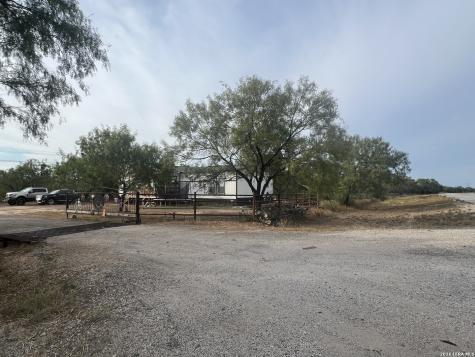 4295 N Highway 16 Tilden TX 78072