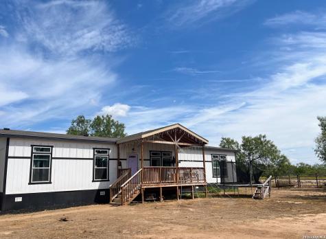 4295 N Highway 16 Tilden TX 78072