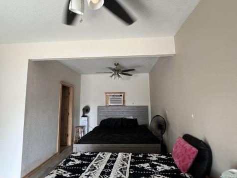 4295 N Highway 16 Tilden TX 78072