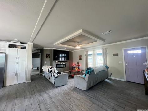 4295 N Highway 16 Tilden TX 78072