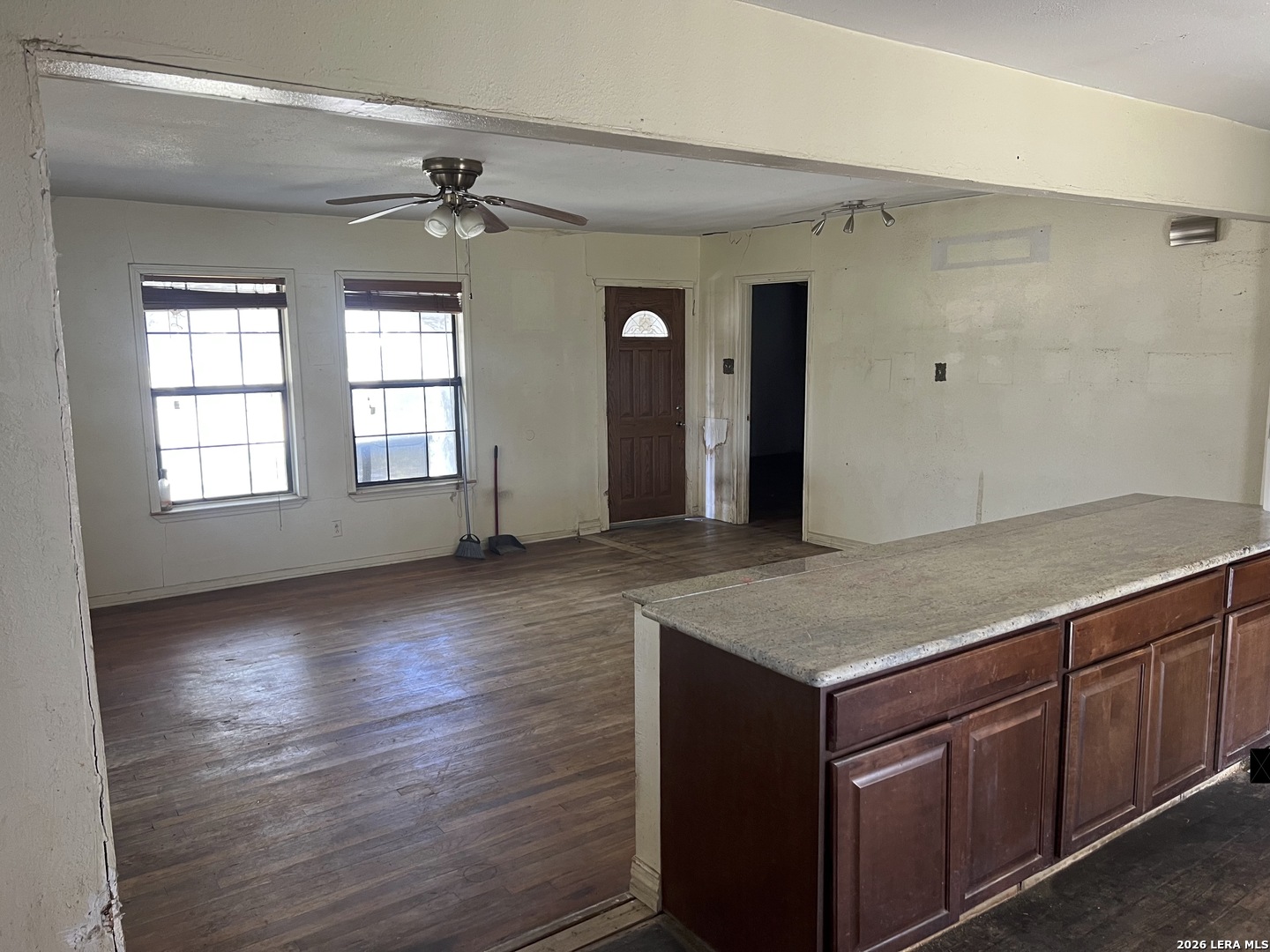 4750 Lark San Antonio TX 78228