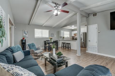 5011 Village Lawn San Antonio TX 78218