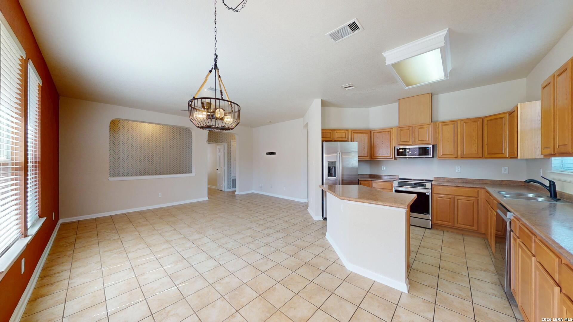 101 Springtree Cliff Cibolo TX 78108