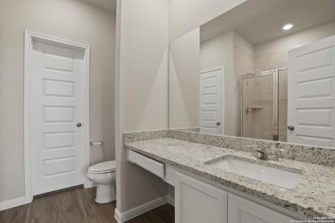 8818 Black Oak Drive Elmendorf TX 78112