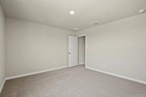8818 Black Oak Drive Elmendorf TX 78112