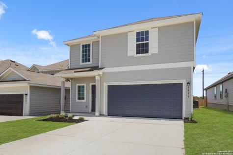 8818 Black Oak Drive Elmendorf TX 78112