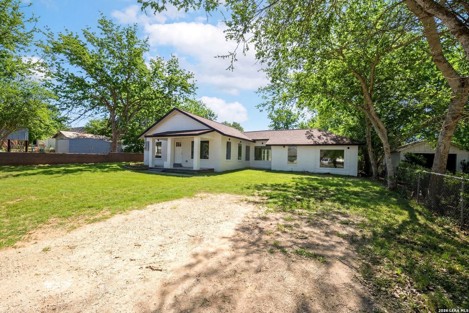 1312 C Street Floresville TX 78114