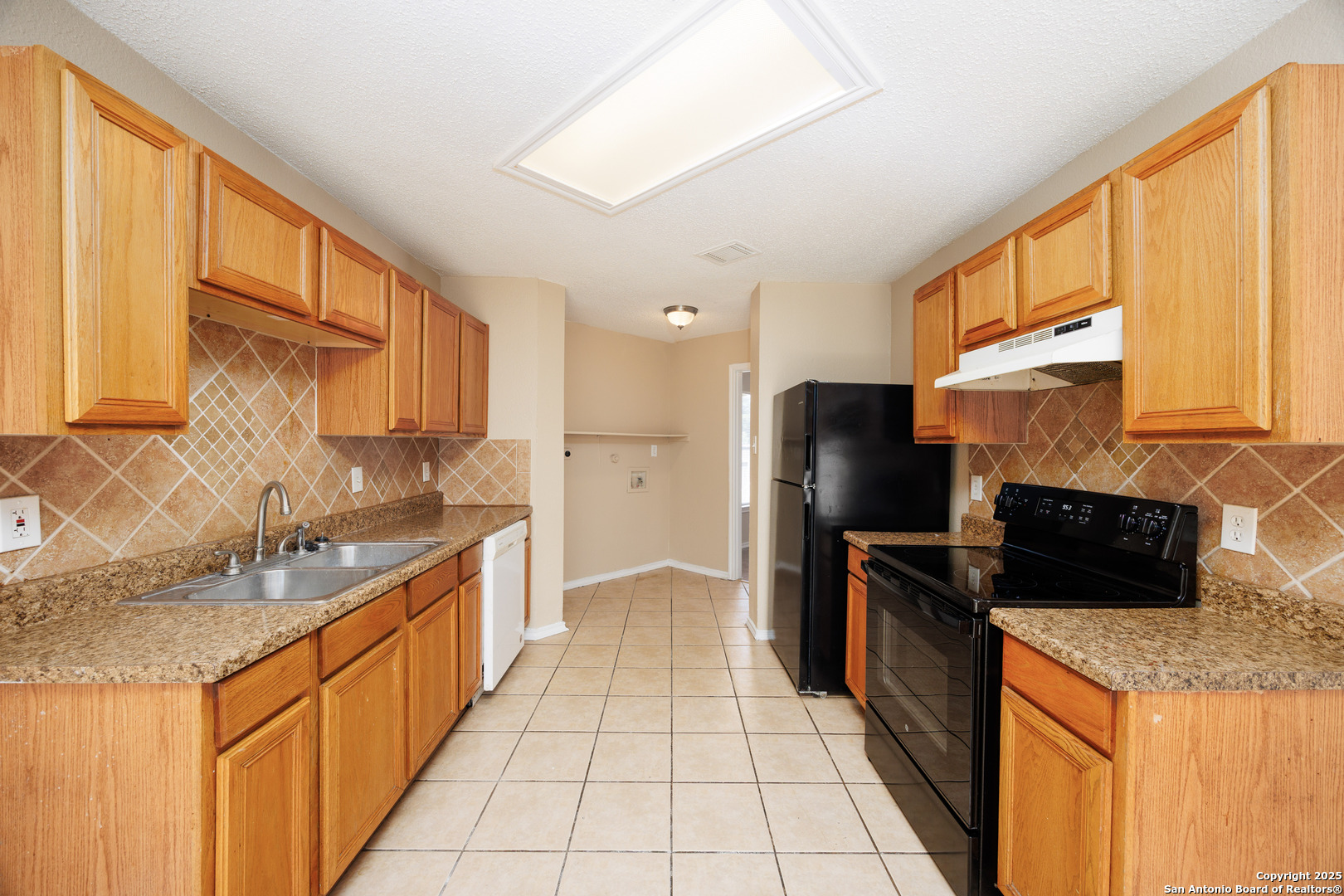 3702 Candlebluff San Antonio TX 78244